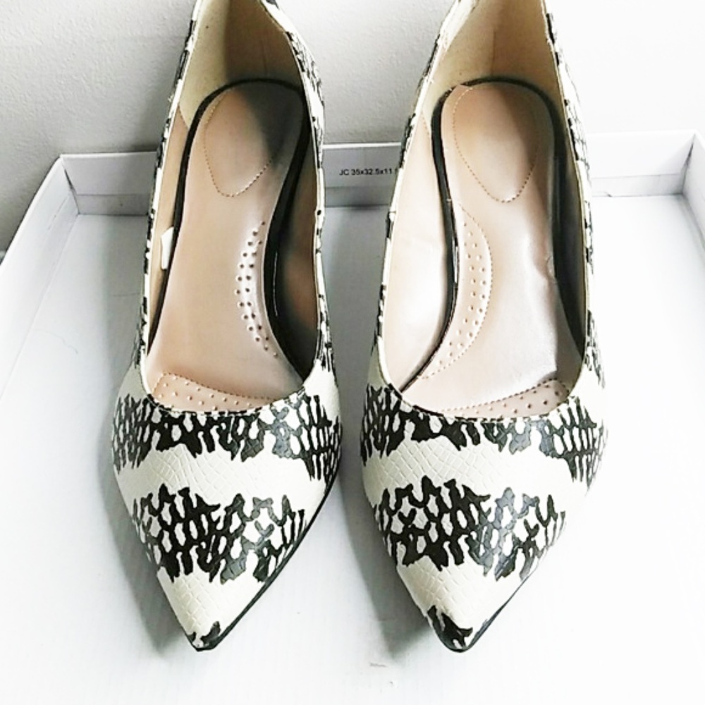 Dexflex faux lizard skin heels